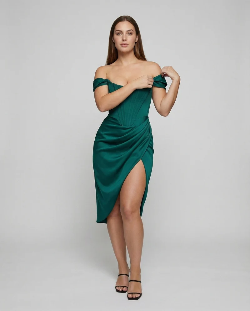 Damen nan tailliertes Off-Shoulder Korsett-Midikleid mit Verstärkter Corsage, Drapierter Hüftpartie und Seitlichem Beinschlitz Nord Taschen