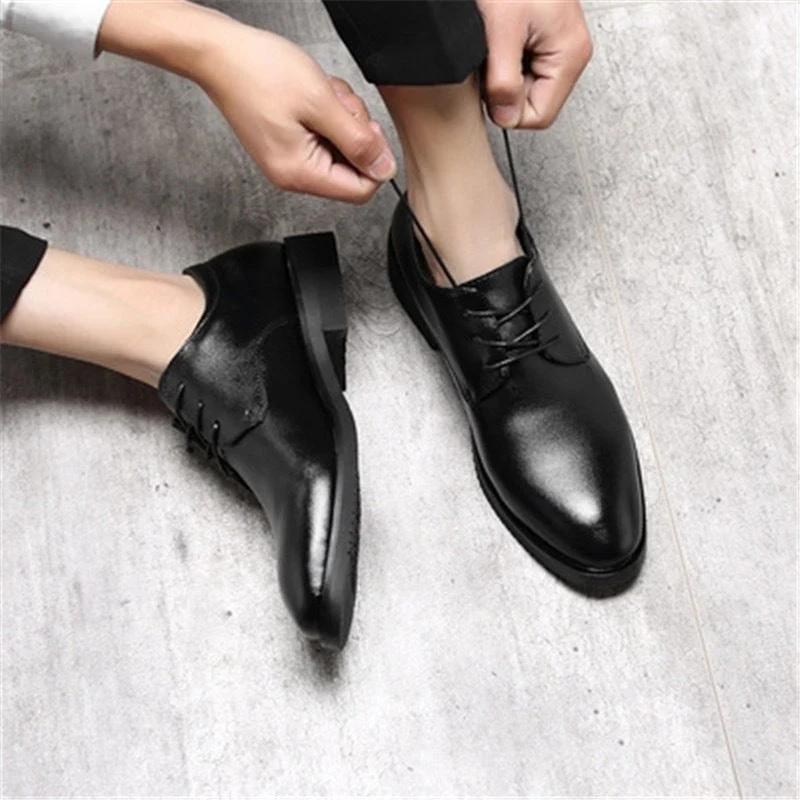 Herren Elegante Business Schnürschuhe mit hochglänzender Oberfläche und bequemer Innensohle