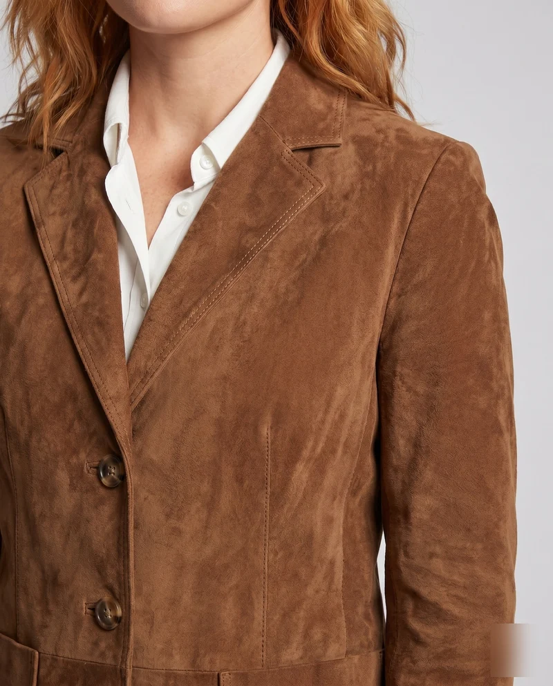 Damen Wildlederblazer mit eleganten Details und praktischen Taschen Arvani