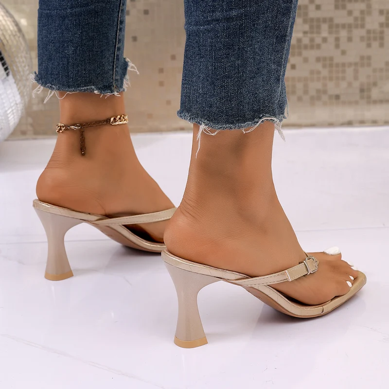 Damen elegante Absatzsandalen mit raffiniertem Riemen-Design