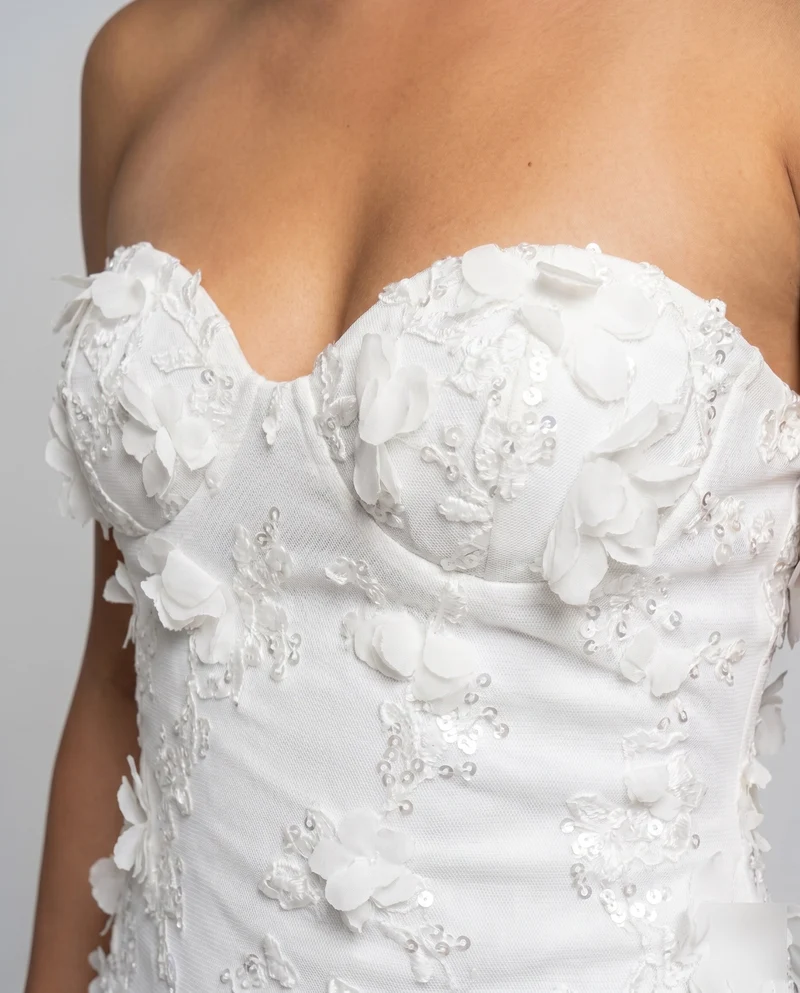 Damen Bustierkleid mit Blumenapplikationen und schimmerndem Design