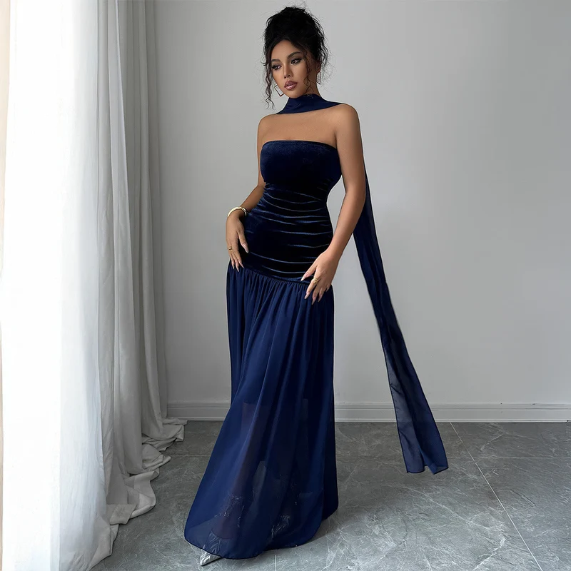 Damen Elegantes Abendkleid mit schulterfreiem Design und fließendem Rock Nord Taschen
