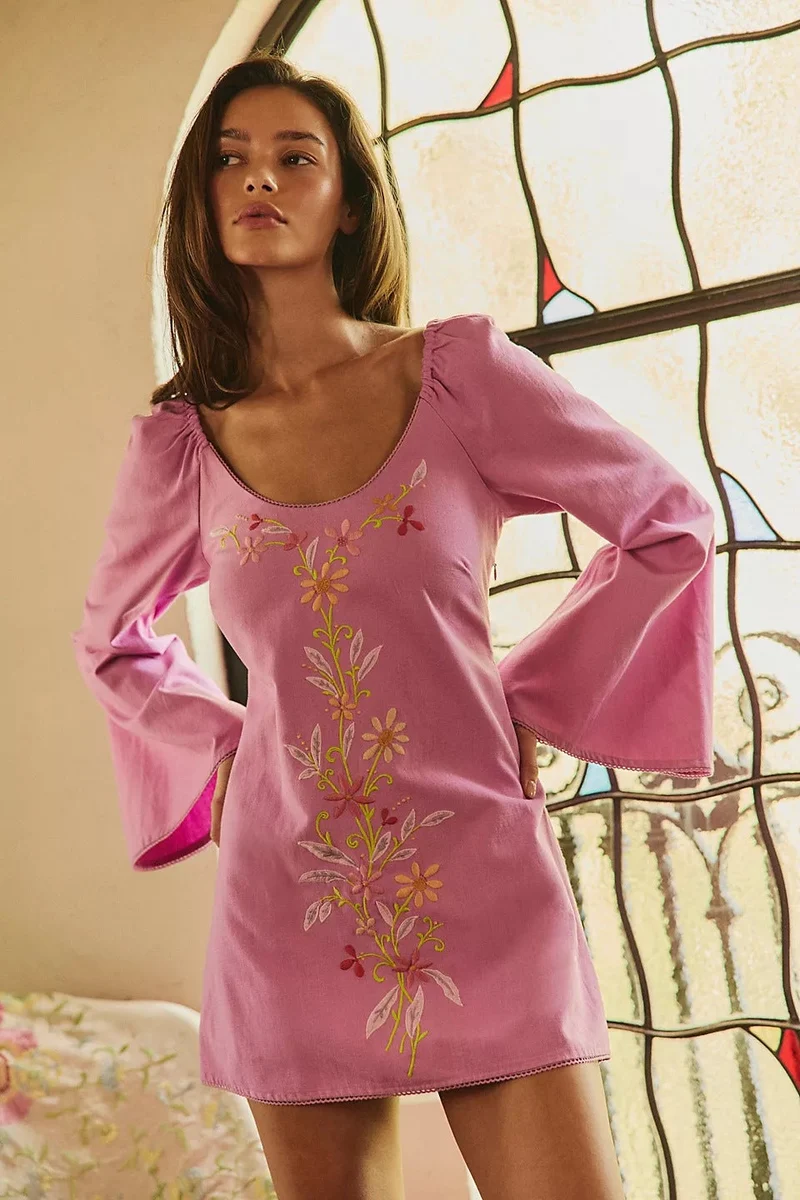 Damen Blusenkleid mit floralen Stickereien und weit ausgestellten Ärmeln Nord Taschen