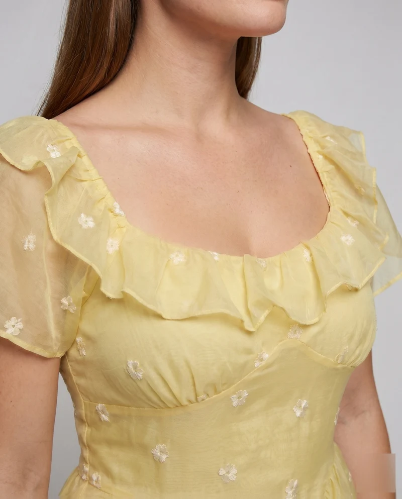 Damen Maxikleid mit Rüschendetails und schmaler Silhouette
