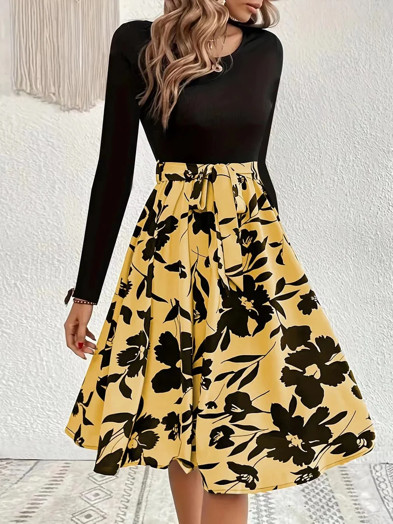 Damen Elegantes Midikleid mit floralem Print und gesmoktem Oberteil