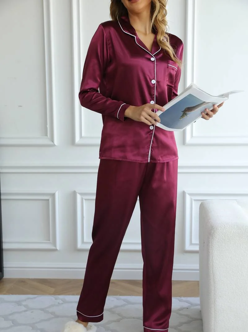 Stilvolles Satin-Pyjamaset