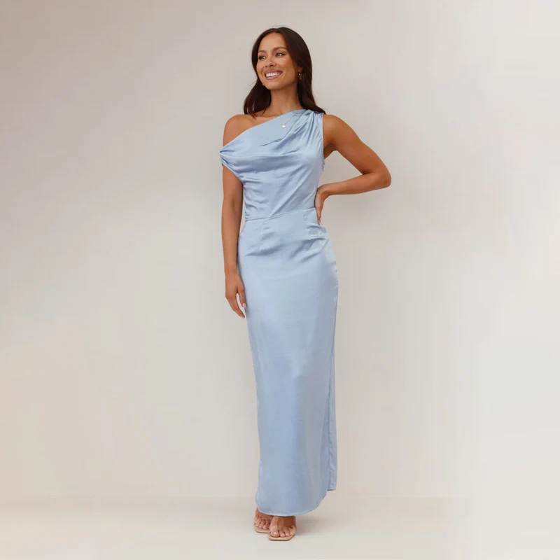 Damen Elegantes Maxikleid mit asymmetrischem Oberteil und figurbetontem Schnitt