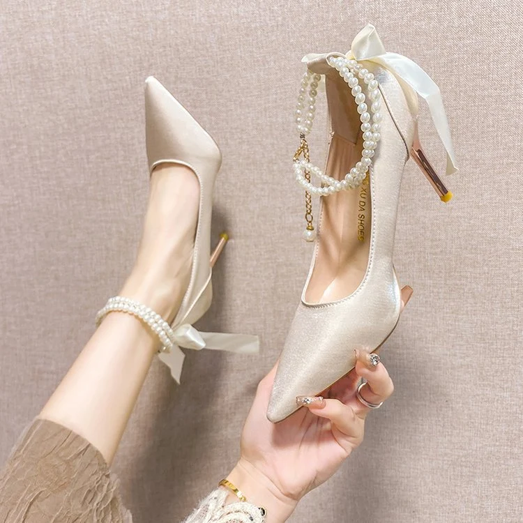 Damen Spitzenhigh Heels mit Perlenakzenten und elegantem Schleifenverschluss