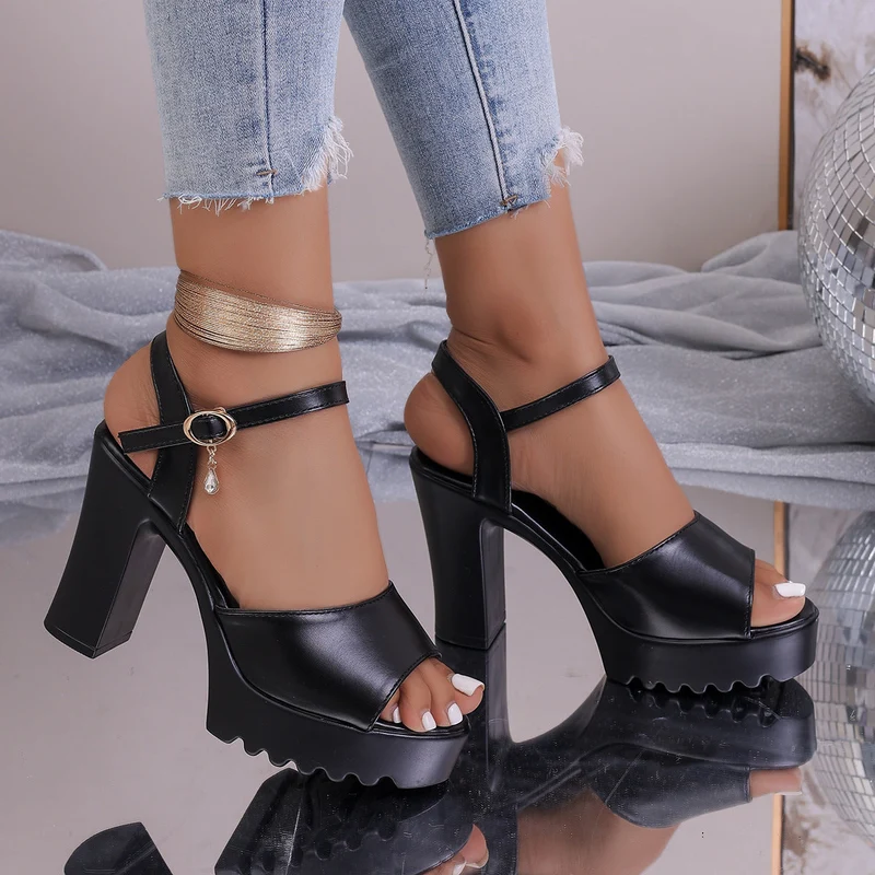 Damen Elegante Plateau-Sandalen mit Klickverschluss