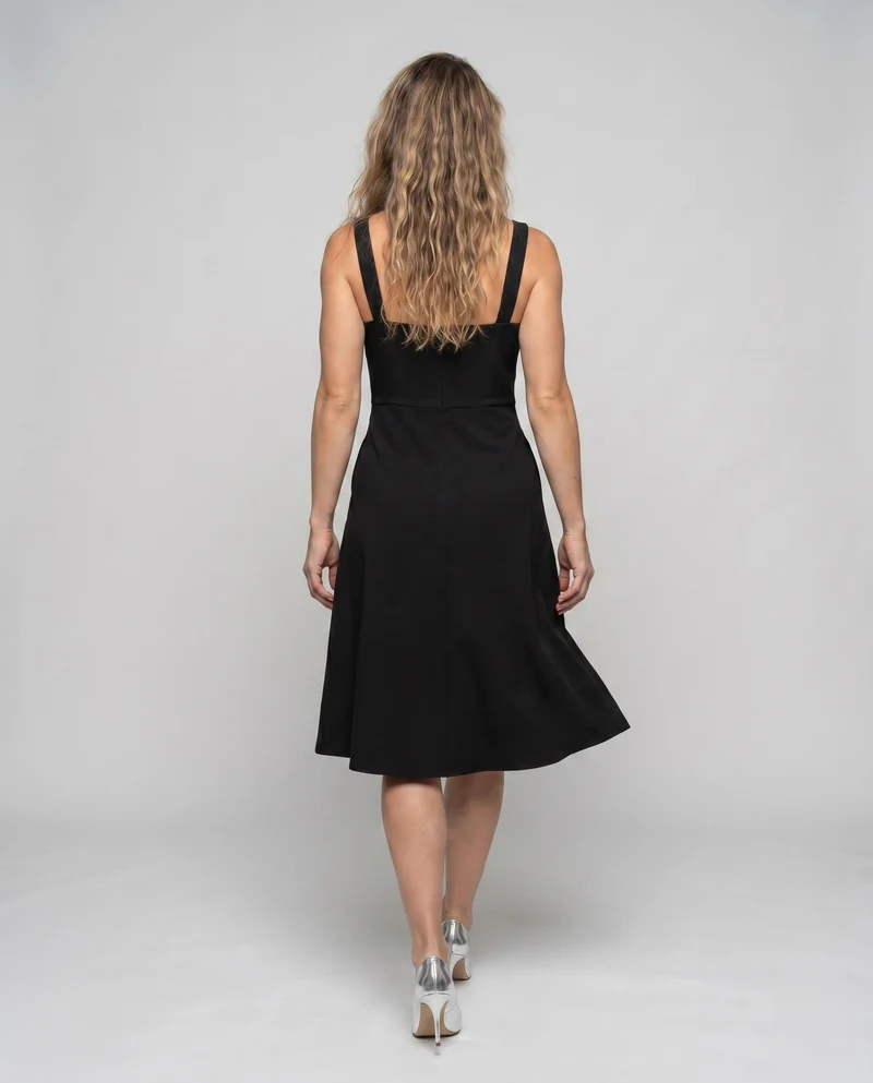 Damen elegantes Midi-Kleid mit schmalen Trägern und weit ausgestelltem Rock