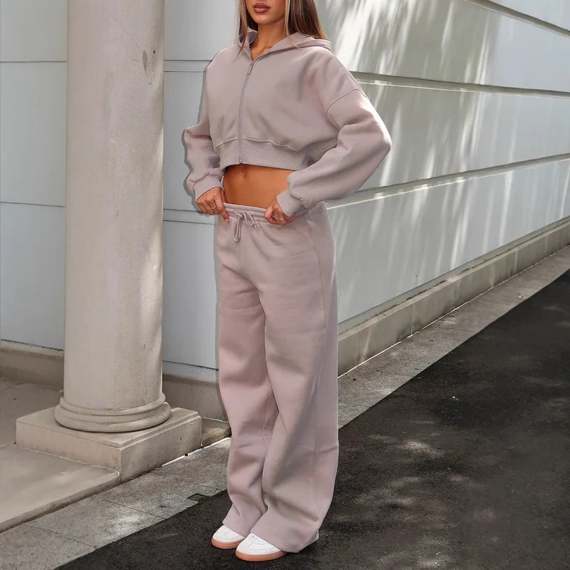 Damen moderner Cropped Hoodie und weite Jogginghose Set Nord Taschen