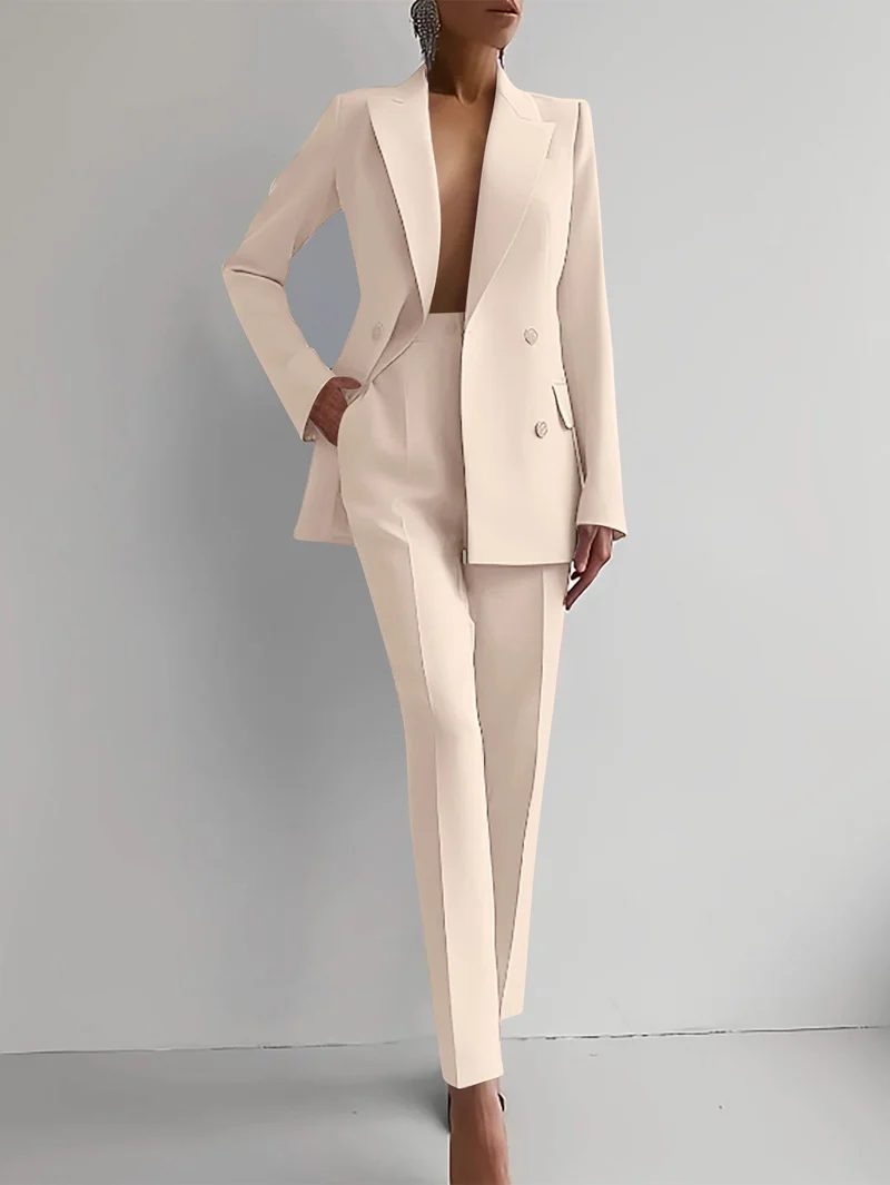 stilvolle maßgeschneiderte Anzug - elegantes Blazer- und Hosen-Set für Frauen