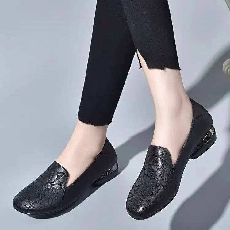 stilvolle orthopädische Schuhe für Damen