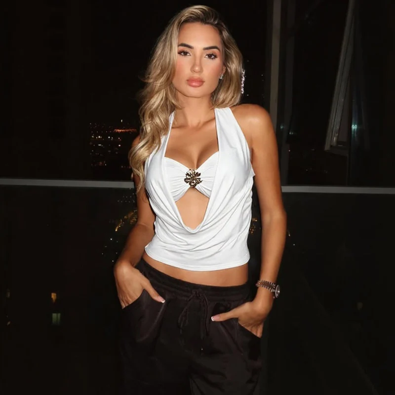 Damen Elegantes Wickeloberteil mit tiefem V-Ausschnitt und glamourösem Akzent Nord Taschen