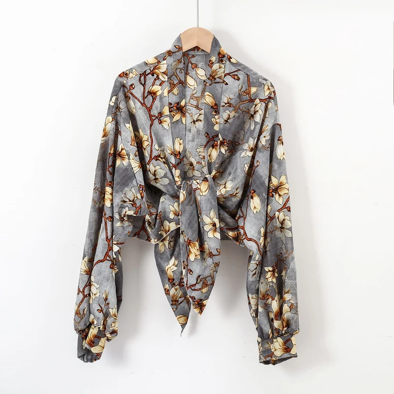 Damen nan florale Knoten-Bluse im Wickelstil mit Ballonärmeln und leichter Leinenoptik