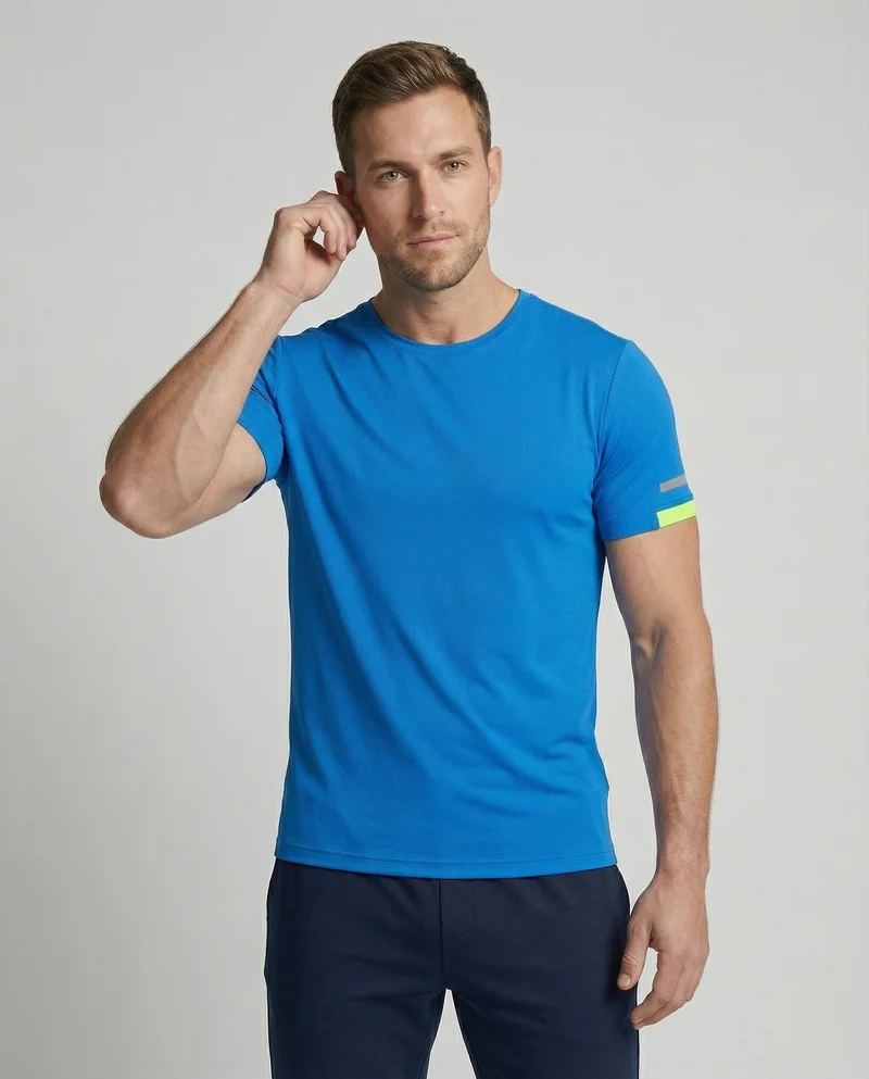 Herren nan athletisches Sportshirt aus strukturierter Mikrofaser mit Rundhalsausschnitt und figurnaher Passform