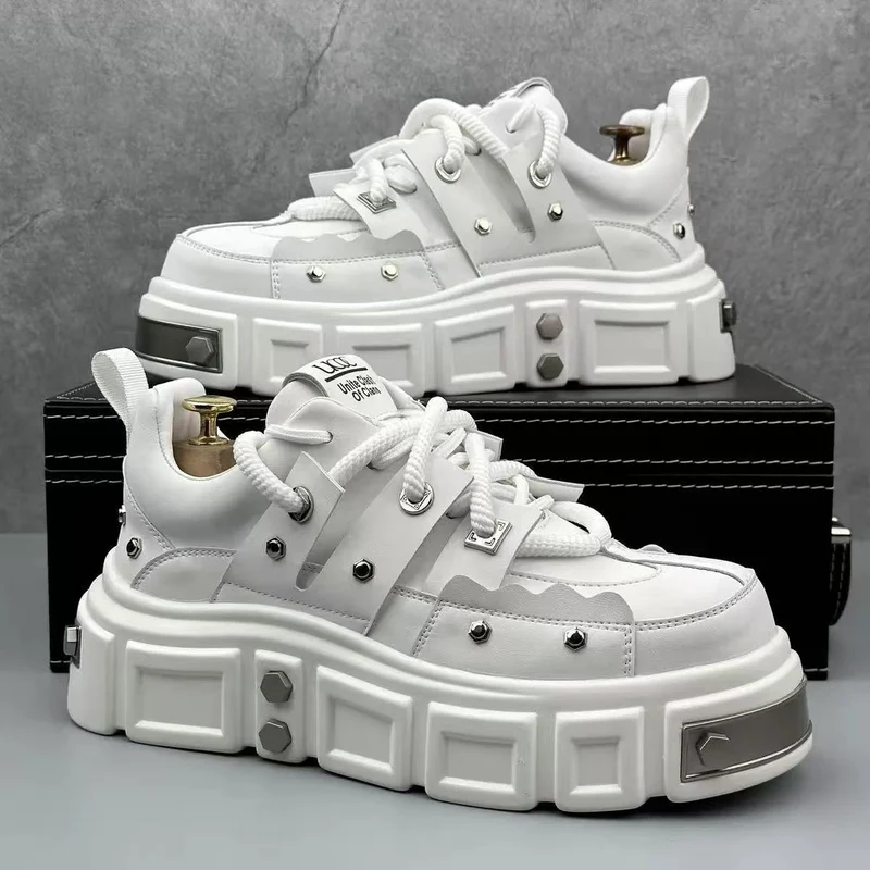 Damen Chunky Sneakers mit auffälligem Design und strapazierfähigem Obermaterial