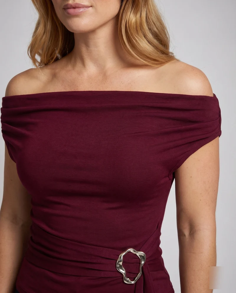 Damen Off-Shoulder Oberteil mit elegantem Kordelzug und modischem Schnallenakzent