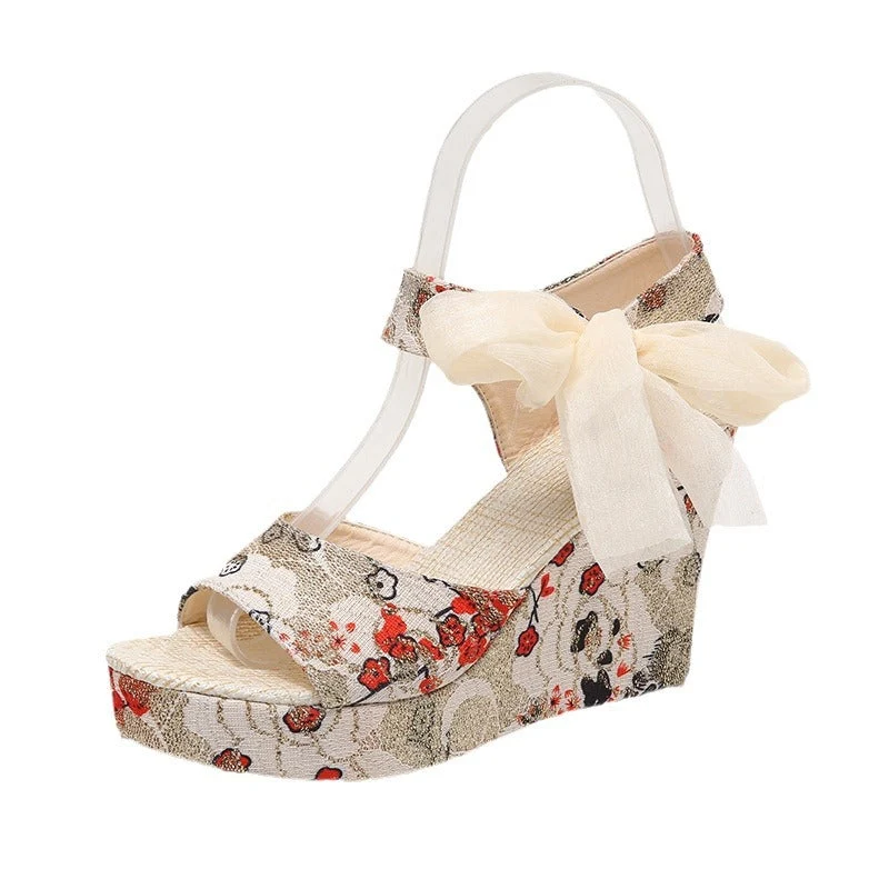 Damen Wedge-Sandaletten mit floralem Design und dekorativem Schleifendetail