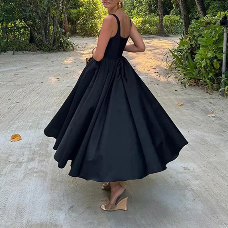 Damen Elegantes Ballkleid mit Einem Taillierten Oberteil und Weichem, Schwingendem Rock