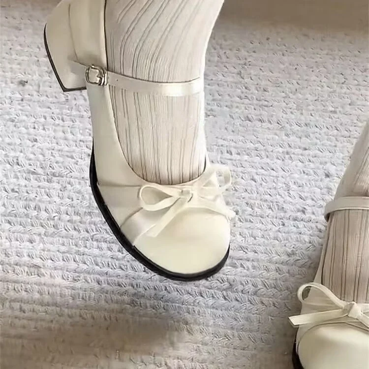 Damen Elegante Mary Jane Schuhe mit dekorativen Schleifen und großzügigem Blockabsatz