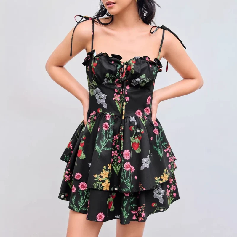 Damen Minikleid mit Blumenmuster und bordeauxfarbenem Unterrock Nord Taschen