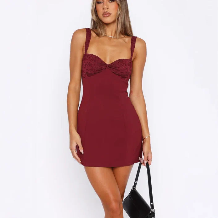 Damen Figurbetontes Kleid mit Spitzenakzenten und verstellbaren Spaghetti-Trägern