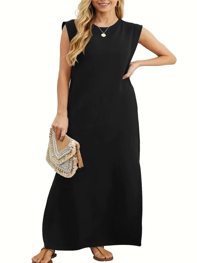Damen Maxikleid mit schlichten Linien und modernen Schulterdetails