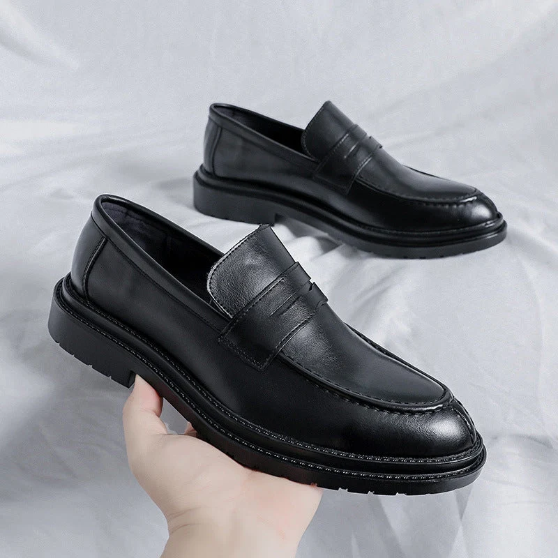 Damen Lederslipper mit rutschfester Profilsohle und eleganter Applikation