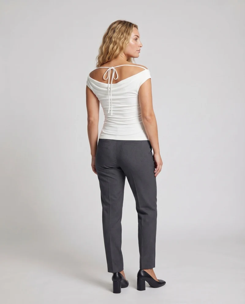 Damen elegantes Oberteil mit asymmetrischem Ausschnitt