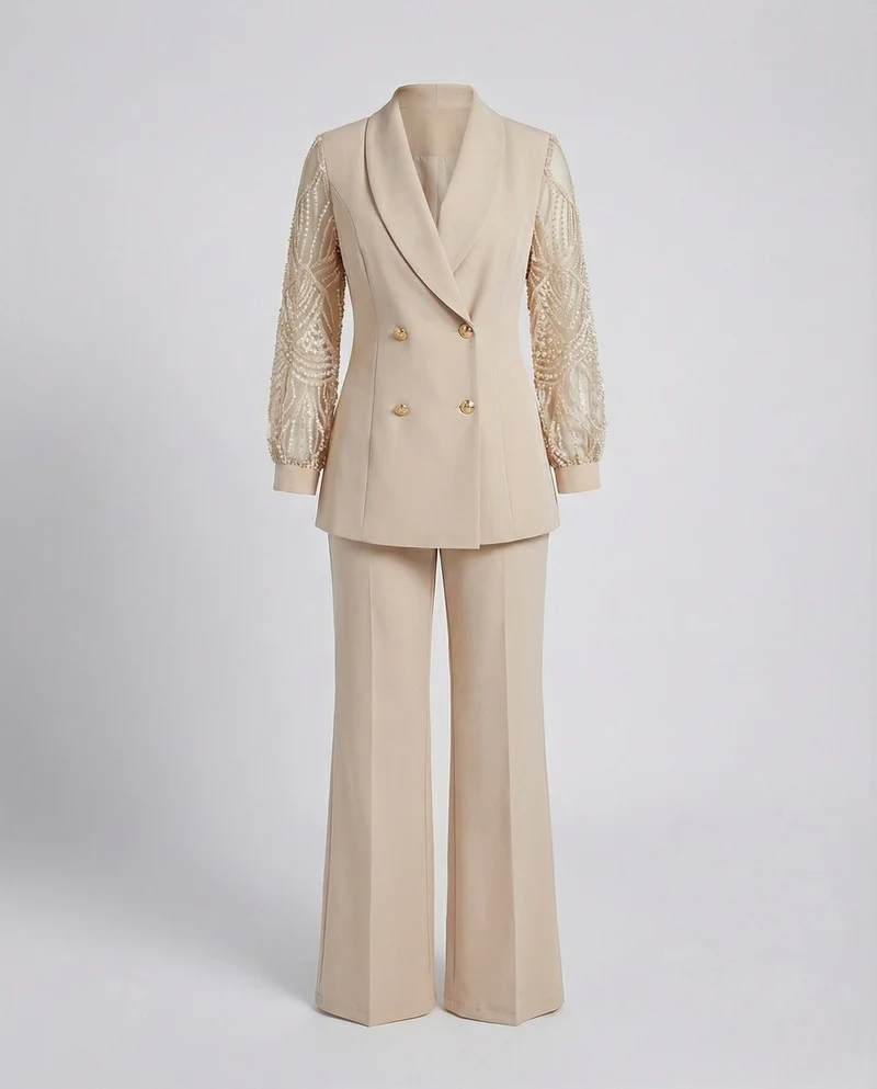 Damen Eleganter Hosenanzug mit Schalkragen und Spitzenärmeln