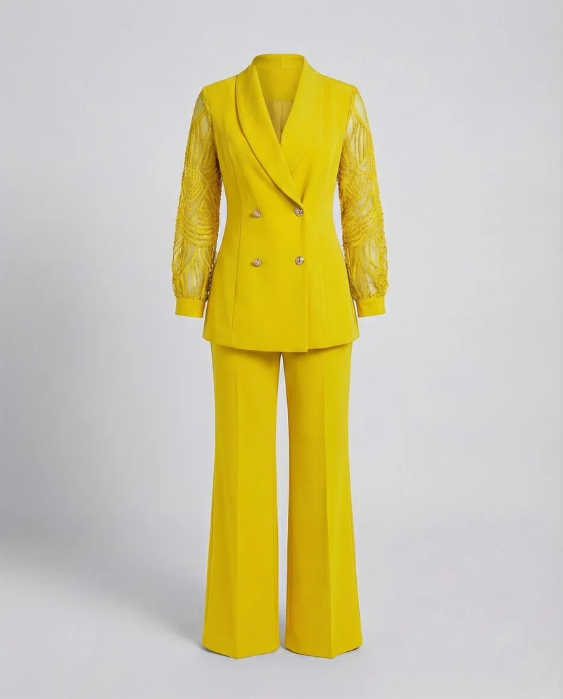 Damen Eleganter Hosenanzug mit Schalkragen und Spitzenärmeln