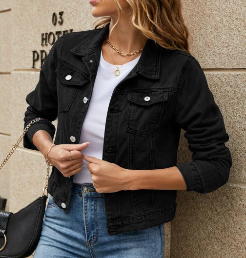 Damen Jeansjacke im modernen Schnitt mit praktischen Taschen