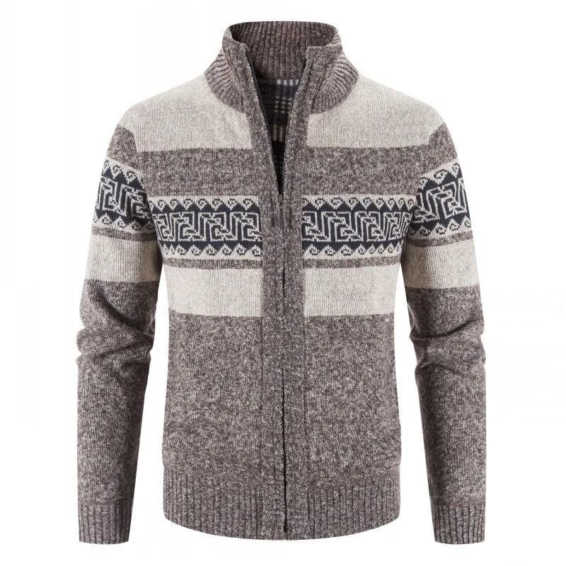 Herren Strickjacke mit hohem Kragen und attraktiven Mustern Nord Taschen