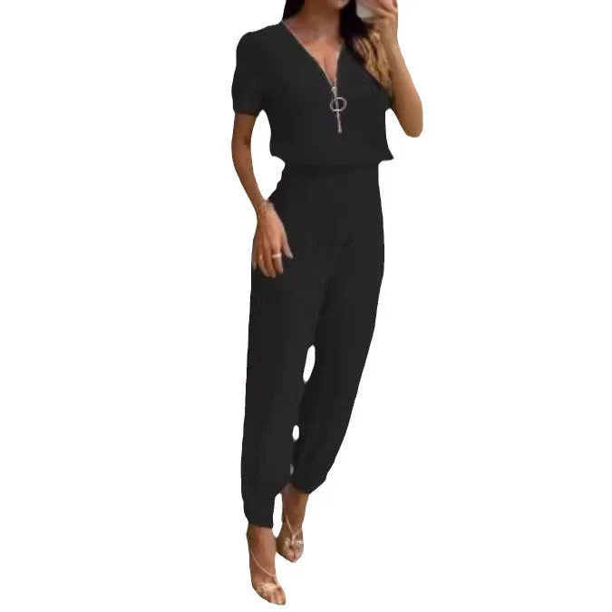 Damen Jumpsuit mit hochgeschlossenem Kragen und seitlichem Reißverschluss