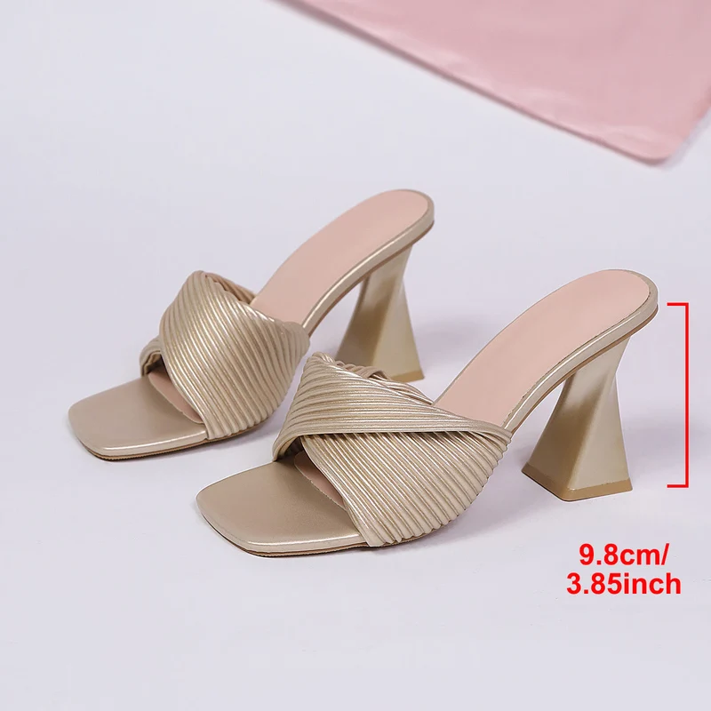 Damen Schicke Mules mit modernem Falten-Design und komfortablem Blockabsatz Nord Taschen