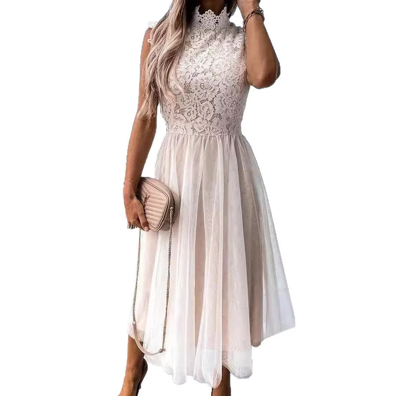 Damen Elegantes Spitzenkleid mit hochgeschlossenem Ausschnitt und transparenter Rockpartie Nord Taschen