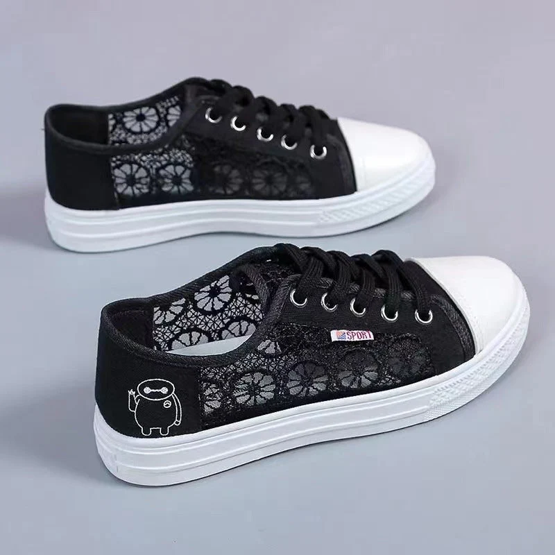 Damen modische Sneaker mit elegantem Spitzendesign und atmungsaktiver Spitzenstruktur