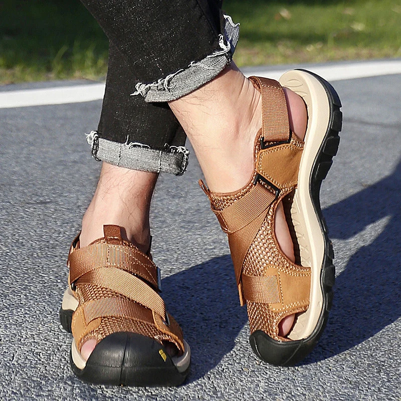 Herren Outdoor Sandalen mit rutschfester Sohle und verstellbarem Riemensystem