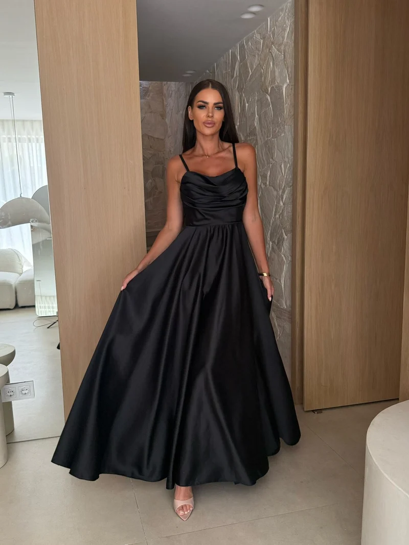 Damen Maxikleid mit geflochtenem Oberteil und offenem Rücken Nord Taschen