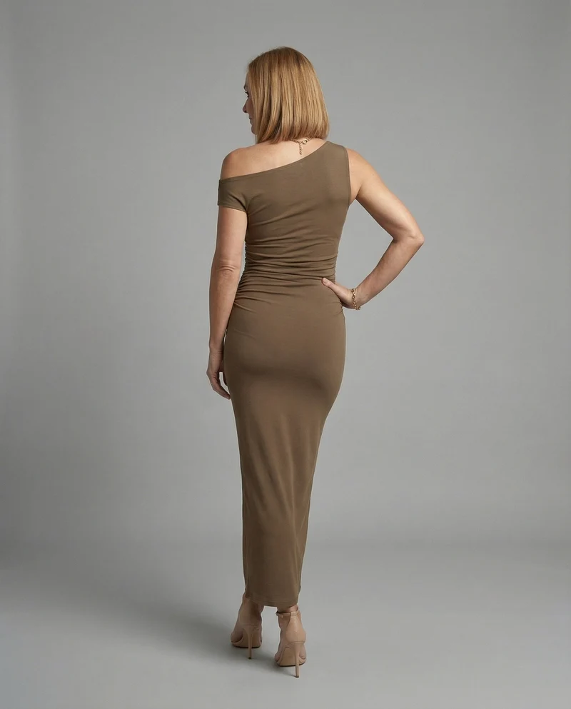 Figurbetontes Maxikleid asymmetrisch mit Raffung