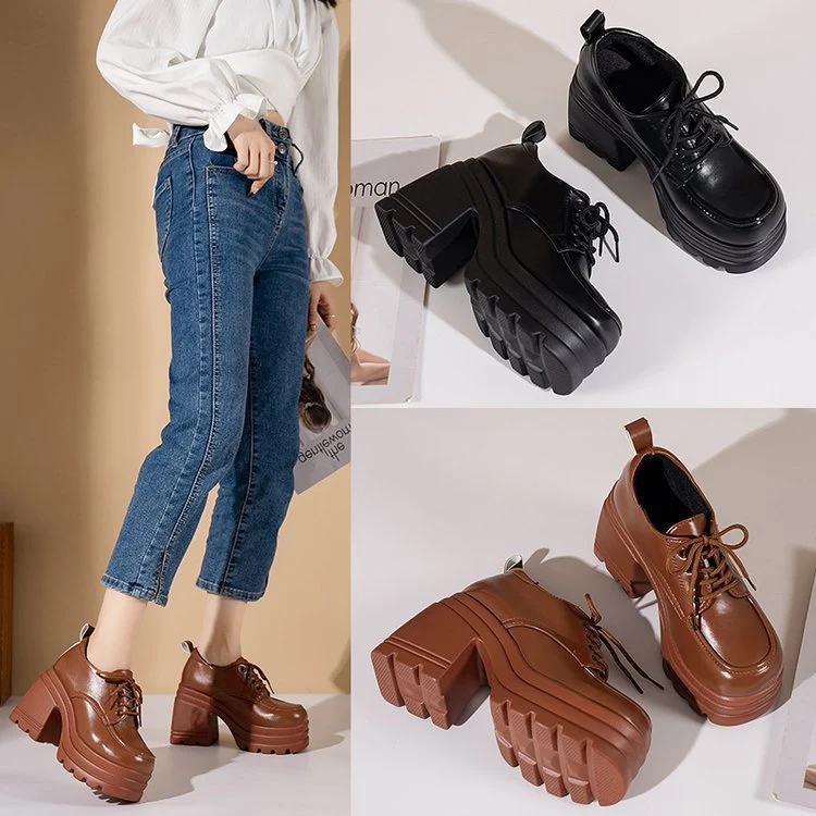 Damen Plateauschuh im angesagten Retro-Stil mit hohem Blockabsatz und robustem Profil Nord Taschen