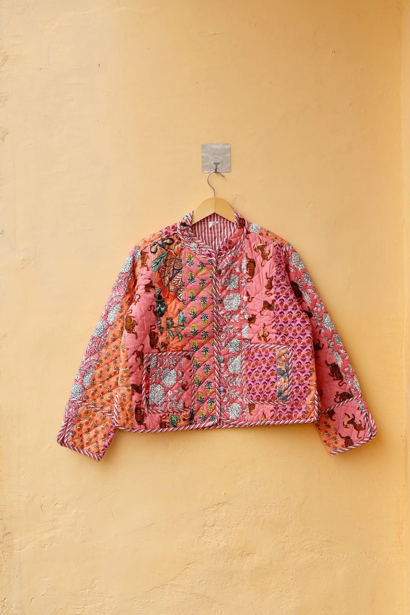 Damen gesteppte Patchwork-Jacke mit floralem Design Nord Taschen