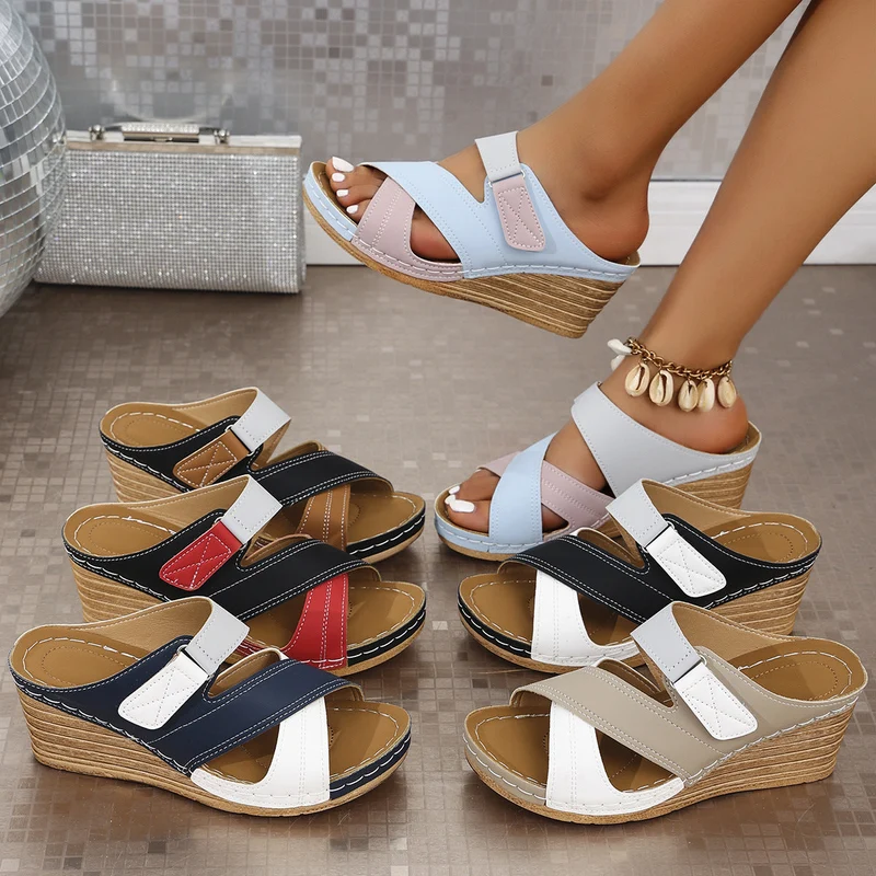 Damen Bequeme Sandalen mit verstellbaren Riemen und ergonomischer Fußbettung