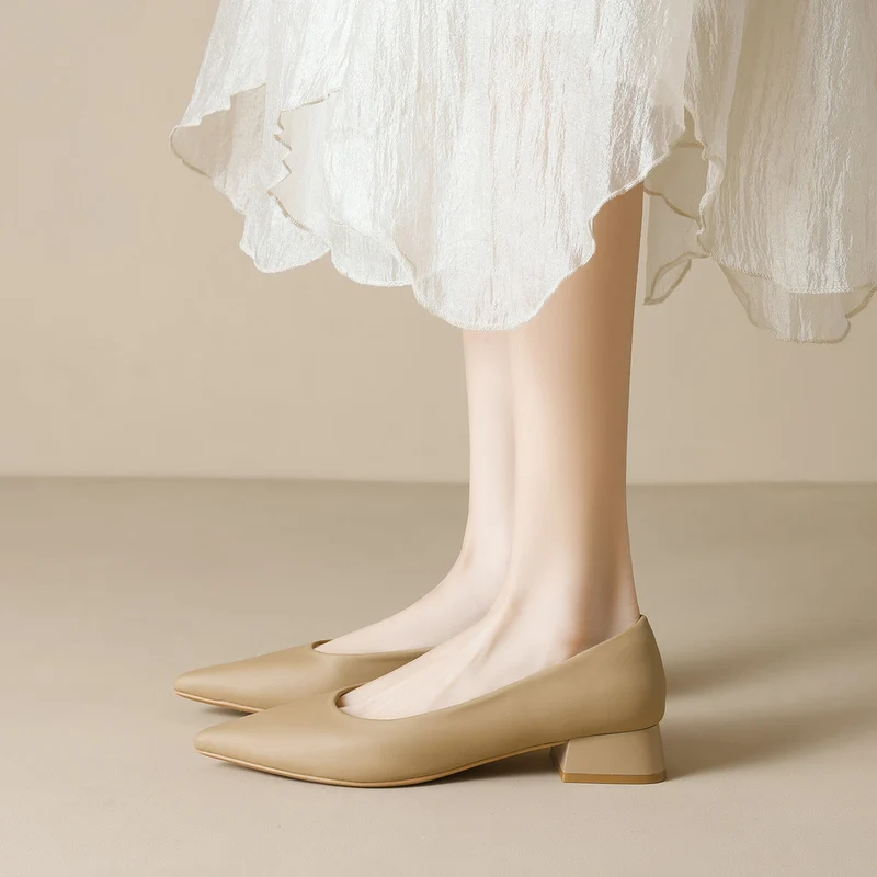Damen elegante Pumps mit spitzem Zehenbereich und komfortablem Blockabsatz