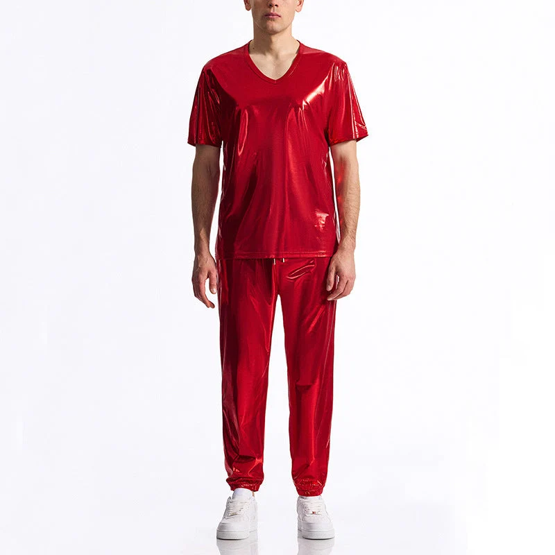 Herren Sportliches Set aus glänzendem Material mit V-Ausschnitt