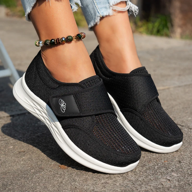 Damen sportliche und atmungsaktive Slipper mit Klettverschluss Nord Taschen