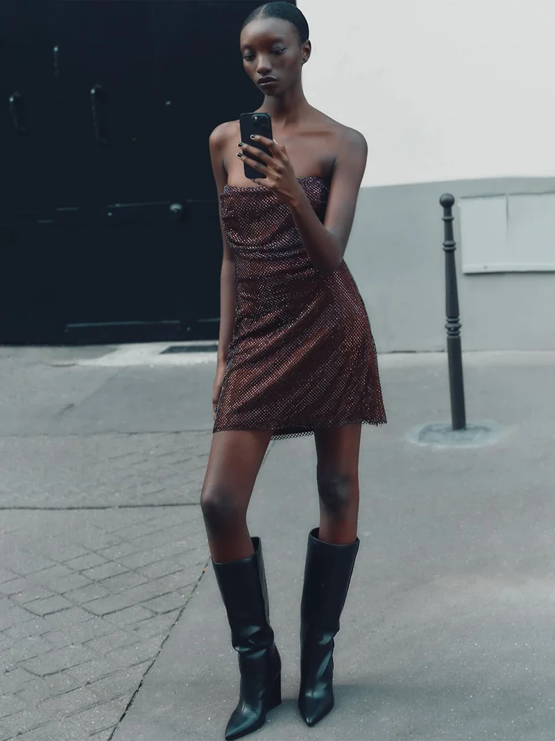 Damen Glitzerndes Cocktailkleid mit schulterfreiem Design und funkelnden Pailletten
