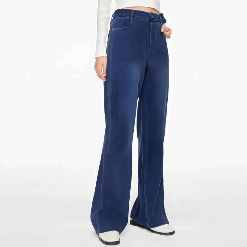 Damen weite Jeanshose mit hohen Bündchen und komfortablem Schnitt