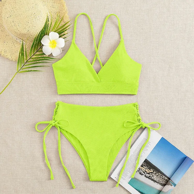 Damen Bikini-Set mit verstellbaren Trägern und raffinierten Schnürdetails
